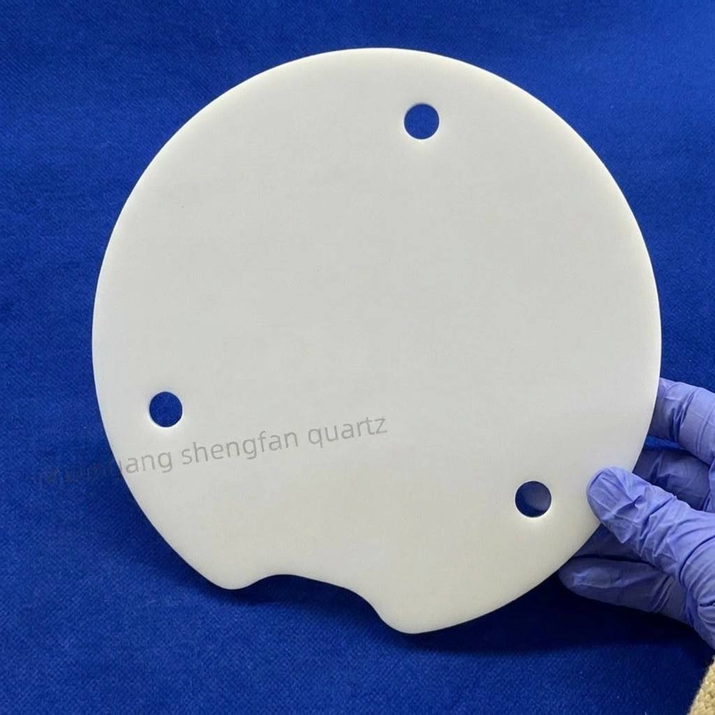 Laatste bedrijfscasus over Opaque Quartz Perforated Sheets: High-Reflectivity Thermal Radiation Shielding Materials for Semiconductor-Mia