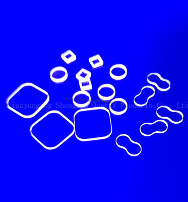 Laser snijden Kleine grootte Ultraviolette transparante gesmolten kwarts glasplaten Voor kamer ramen