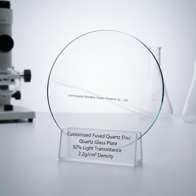 Op maat gemaakte gesmolten kwartsplaat met 92% lichtdoorlatendheid, 2,2 g/cm³ dichtheid en 1150°C werktemperatuur